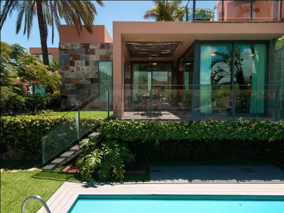 Villa With Private Pool In Luxury Golf Resort サロブレ エクステリア 写真